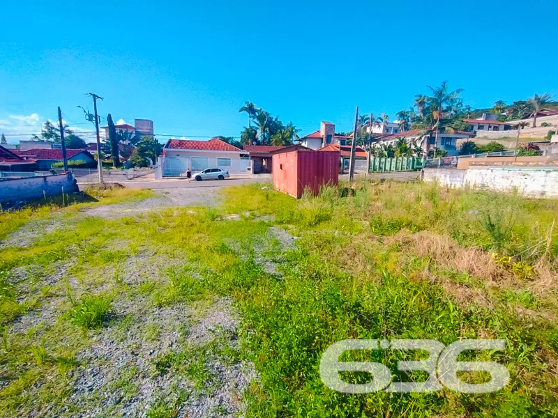 Terreno à venda no bairro Bom Retiro em Joinville!