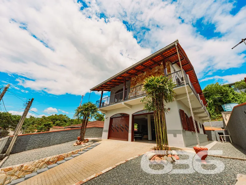 Casa Ă venda no bairro Boehmerwald em Joinville co