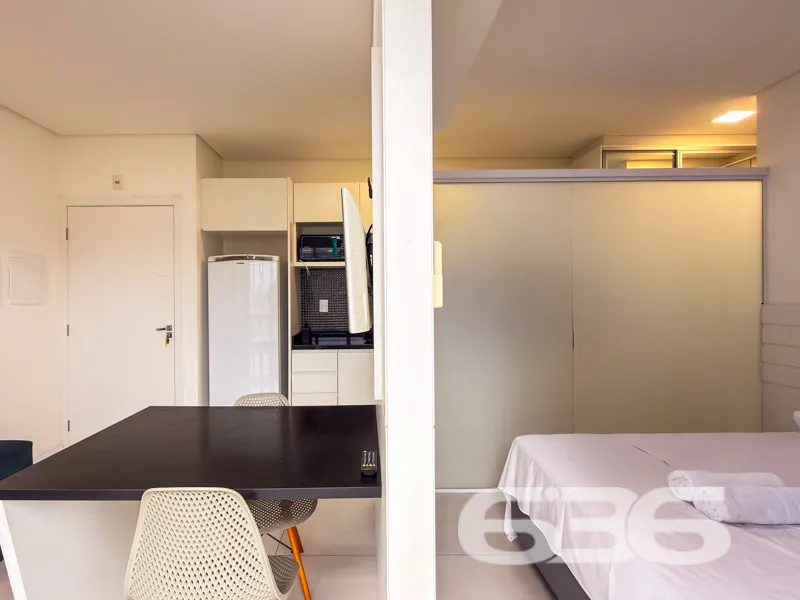 Apartamento à venda no América, Joinville com exce