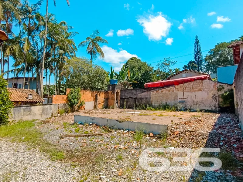 Casa Ă venda no bairro Santa Catarina em Joinville
