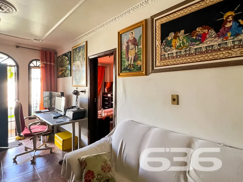 Residência à venda no bairro Guanabara, Joinville!