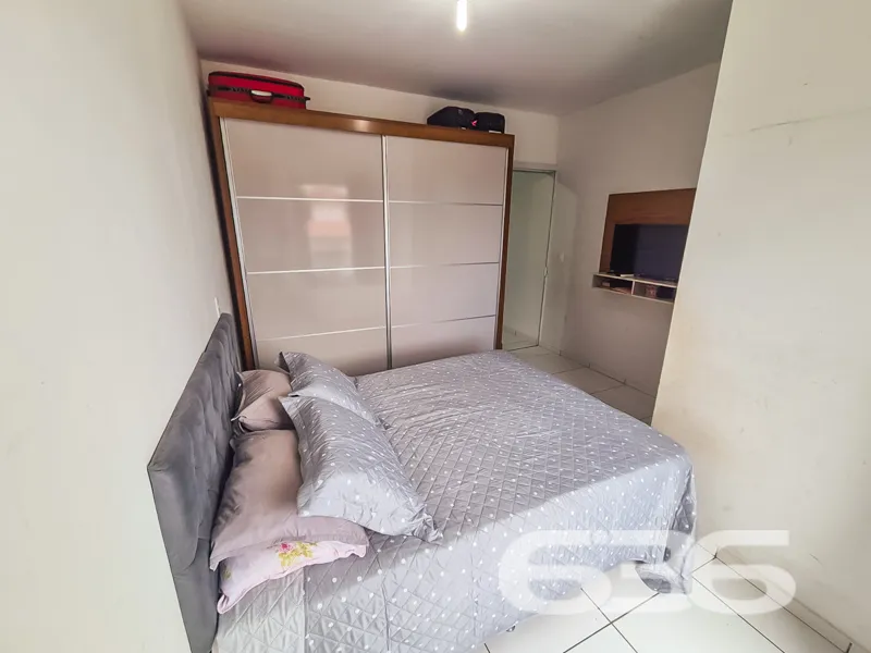 Sobrado Ă venda no bairro Espinheiros, Joinville.