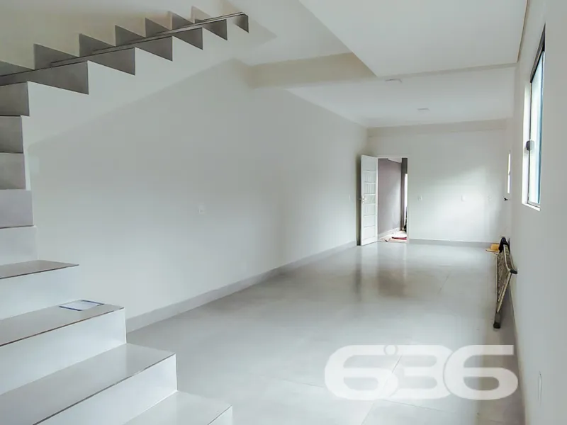 Sobrado Ă venda no Jardim Sofia, Joinville, com 3