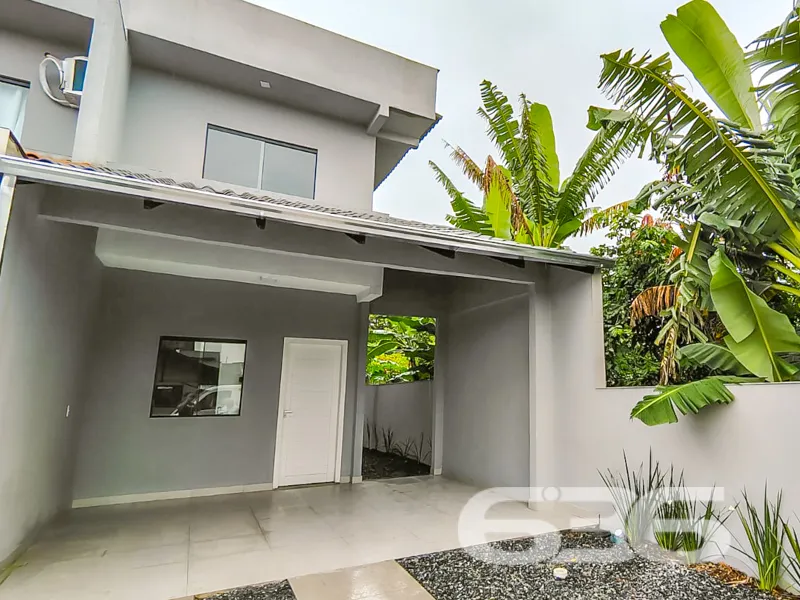 Sobrado Ă venda no Jardim Sofia, Joinville, com 3