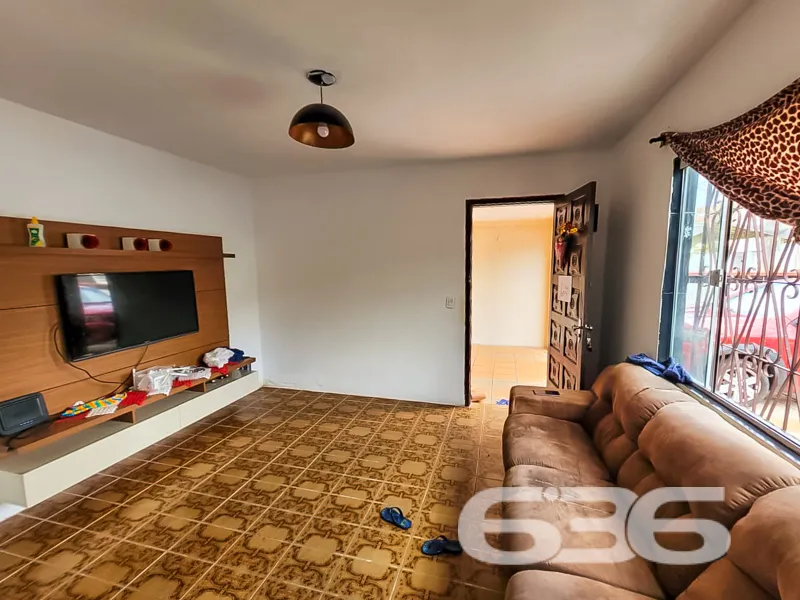 Casa à venda no Costa e Silva, Joinville, em rua p