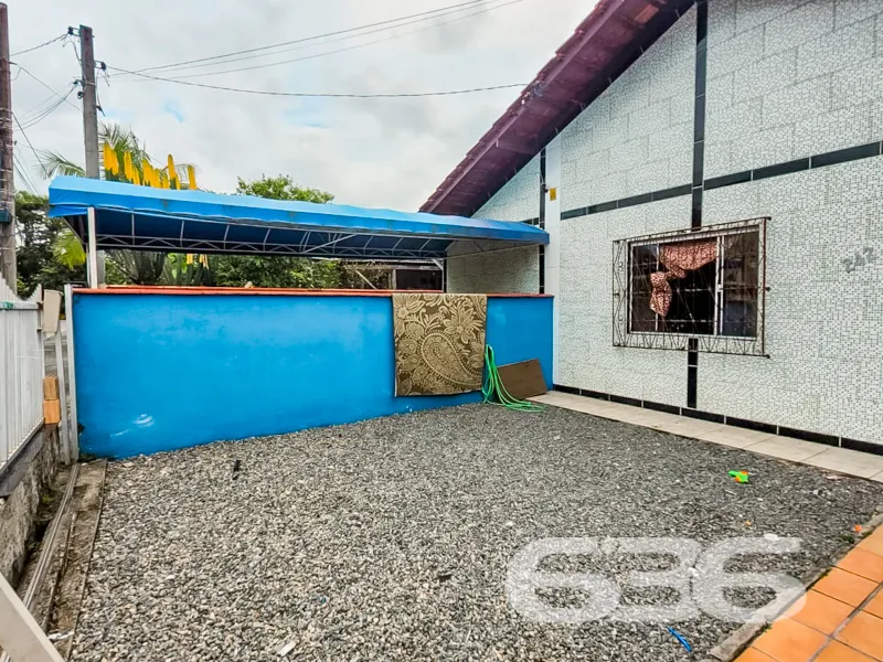 Casa à venda no Costa e Silva, Joinville, em rua p