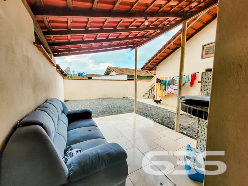 Casa à venda no Costa e Silva, Joinville, em rua p