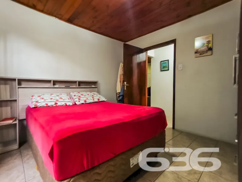 Casa Ă venda no bairro Costa e Silva em Joinville: