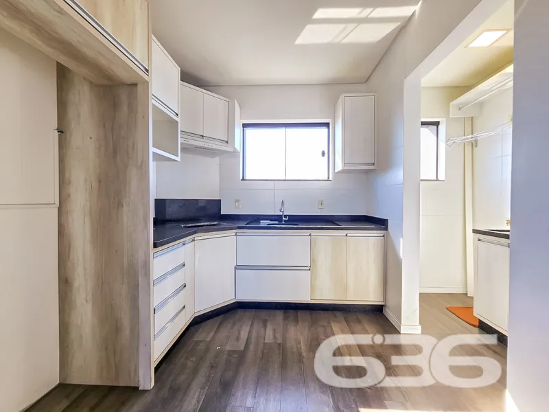 Apartamento à venda no bairo Jardim Iririú, em Joi