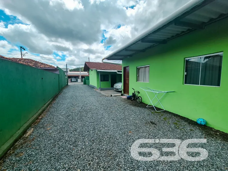 Imóvel com 4 casas no terreno à venda no bairro Vi