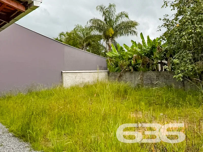 Casa à venda no encantador bairro de Ubatuba, São 