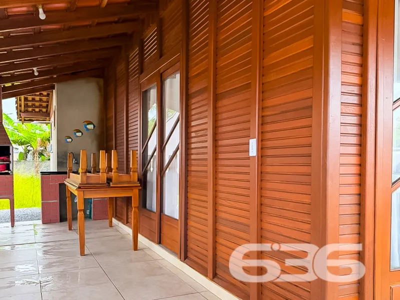 Casa à venda no encantador bairro de Ubatuba, São 