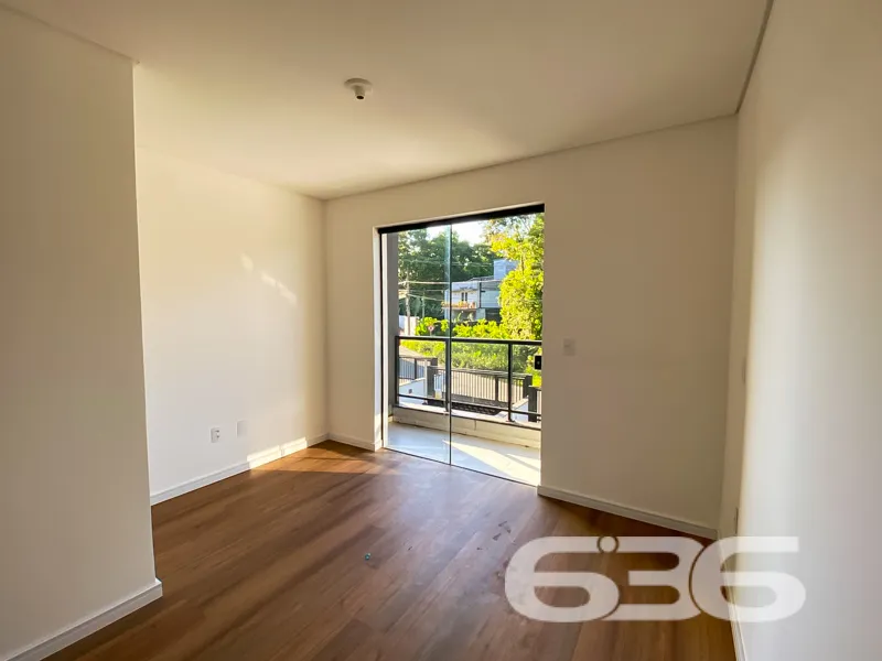 Sobrado à venda no bairro Anita Garibaldi em Joinv