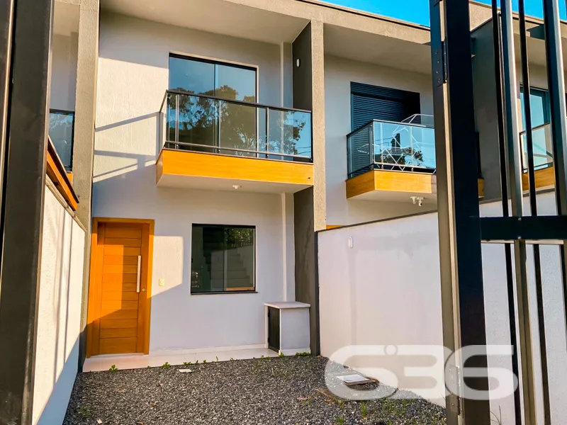 Sobrado à venda no bairro Anita Garibaldi em Joinv