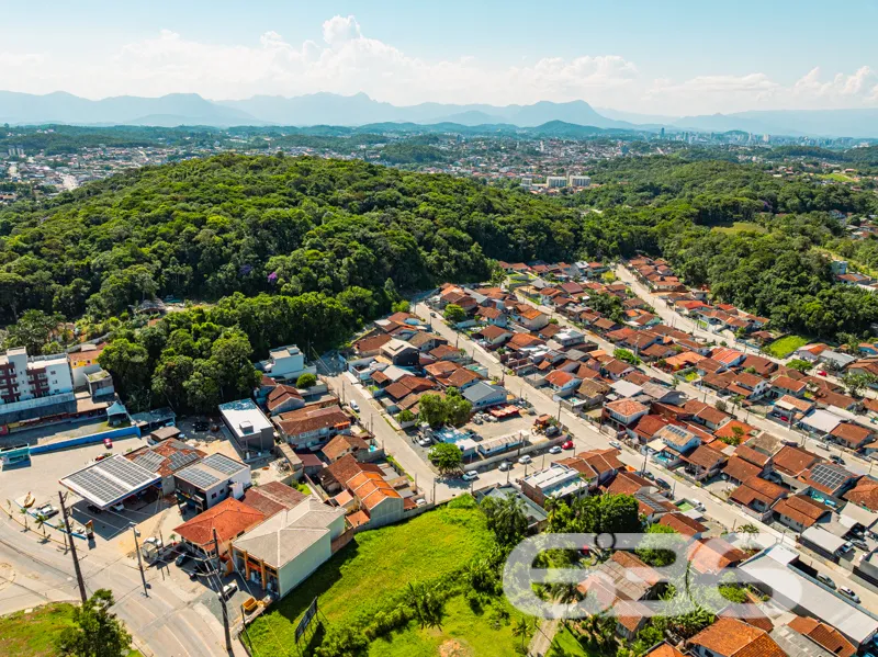 Sobrado Ă venda no bairro Boehmerwald | 2 Quartos