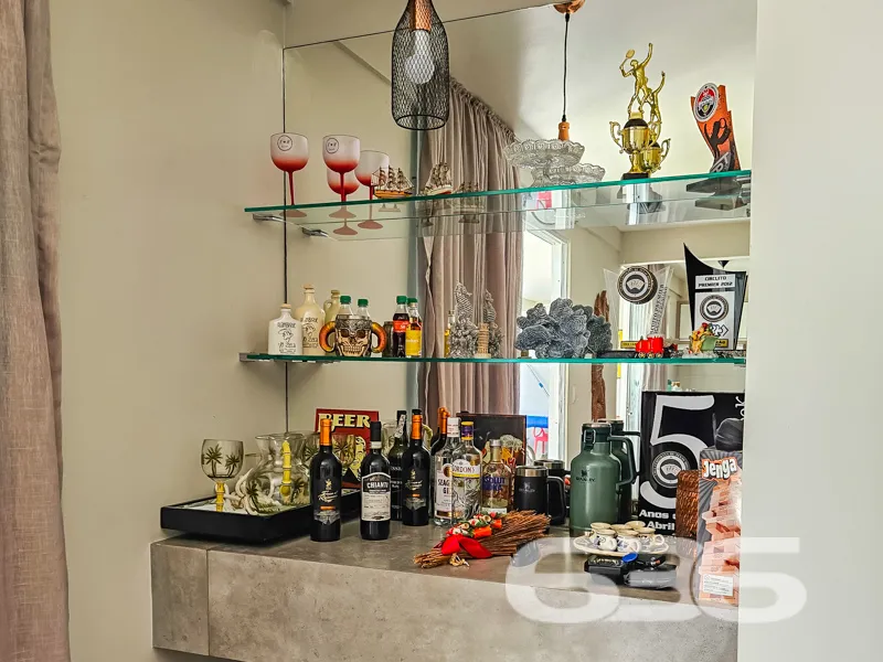 Casa à venda no Capri, bairro Ubatuba, São Francis