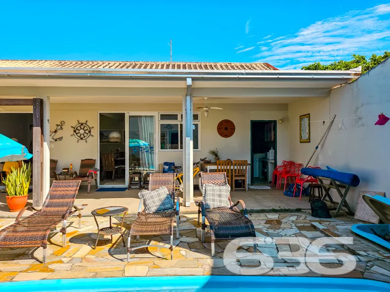 Casa à venda no Capri, bairro Ubatuba, São Francis