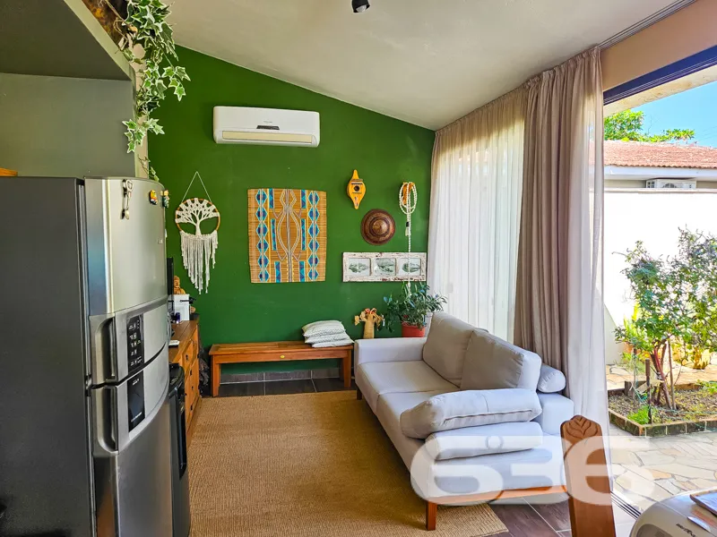 Casa à venda no Capri, bairro Ubatuba, São Francis