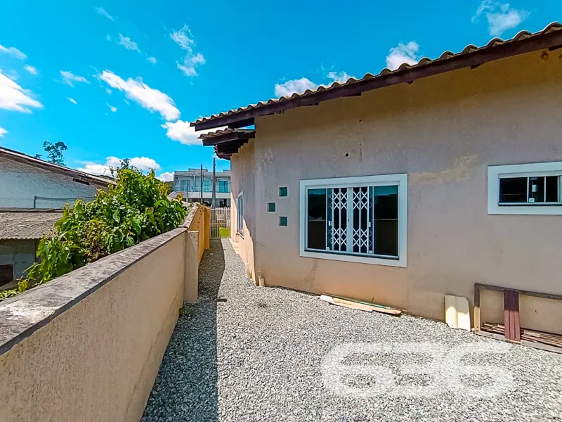 Casa à venda no bairro Itinga em Araquari! Localiz