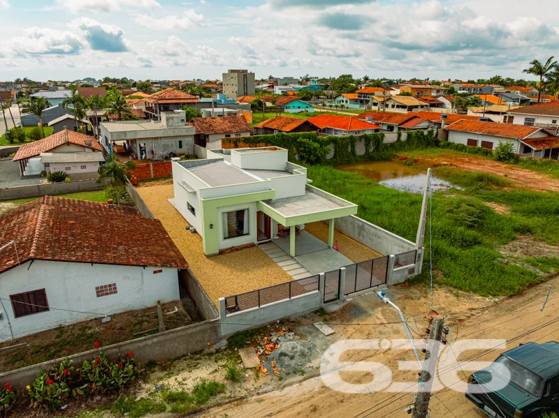Residência à venda no Centro, Balneário Barra do S