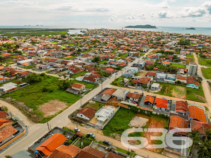 Residência à venda no Centro, Balneário Barra do S
