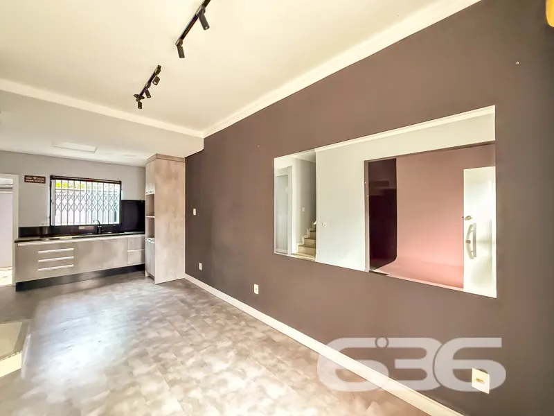 Sobrado à venda no bairro Anita Garibaldi, Joinvil