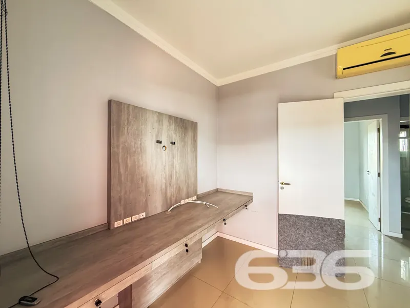 Sobrado à venda no bairro Anita Garibaldi, Joinvil