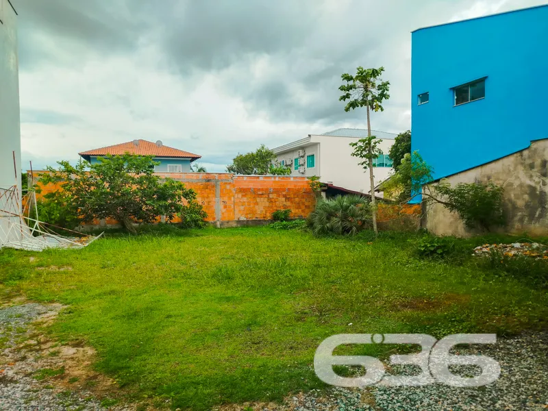 Casa à venda no Ervino, São Francisco do Sul: uma 