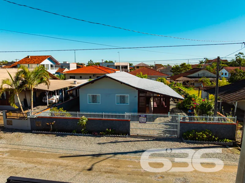 Casa à venda no bairro Costeira, Balneário Barra d