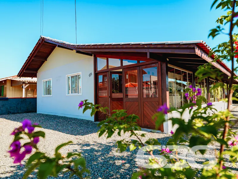 Casa à venda no bairro Costeira, Balneário Barra d
