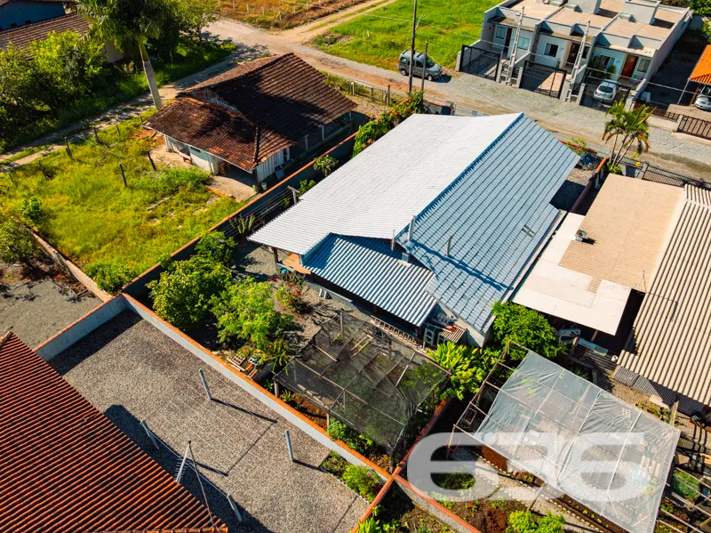 Casa à venda no bairro Costeira, Balneário Barra d