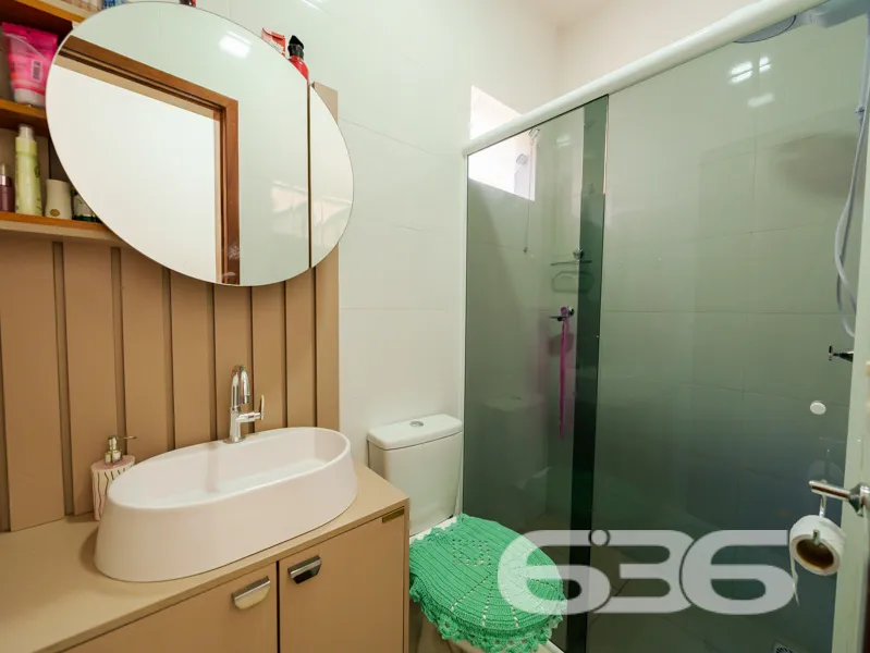 Casa à venda no Jarivatuba, Joinville, com diferen