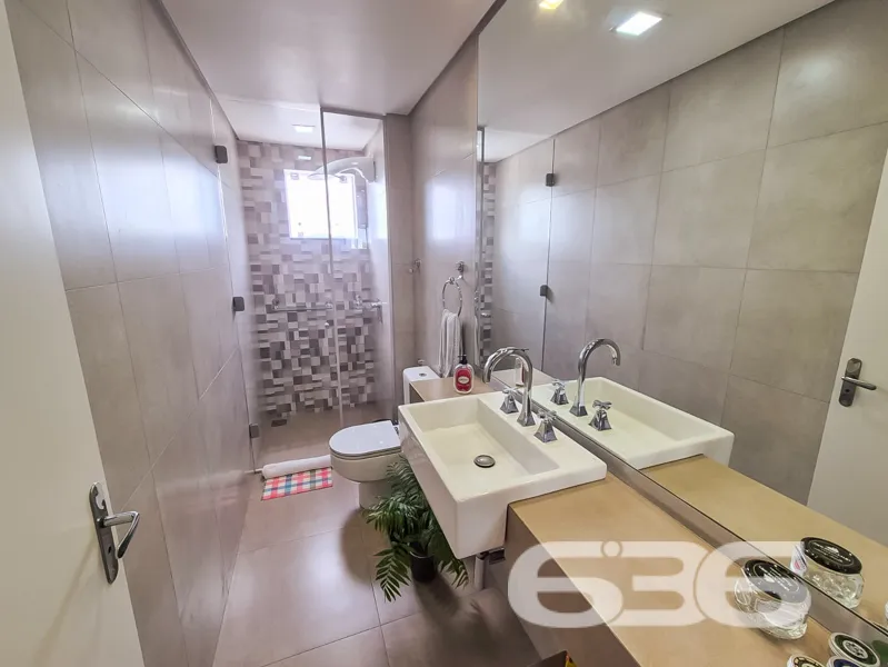 Apartamento à venda no Floresta, Joinville: Esta e