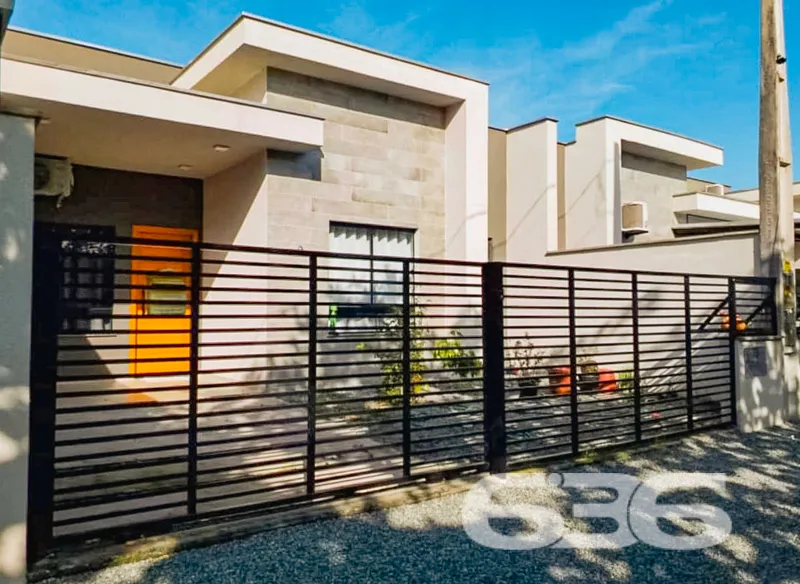 Sobrado à venda no bairro Ervino, São Francisco do