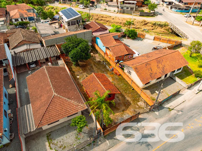 Casa à venda no bairro Jarivatuba, Joinville | ter