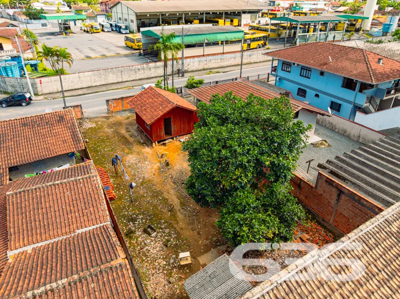 Casa à venda no bairro Jarivatuba, Joinville | ter