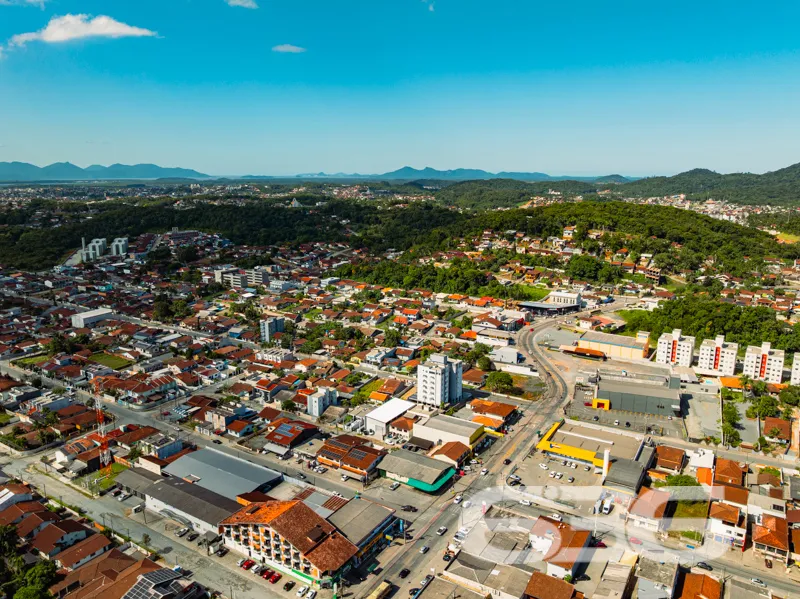 Casa à venda no bairro Itaum, Joinville | 3 quarto