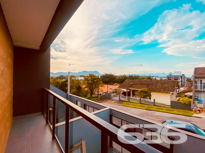 Casa à venda no bairro Costa e Silva, Joinville | 