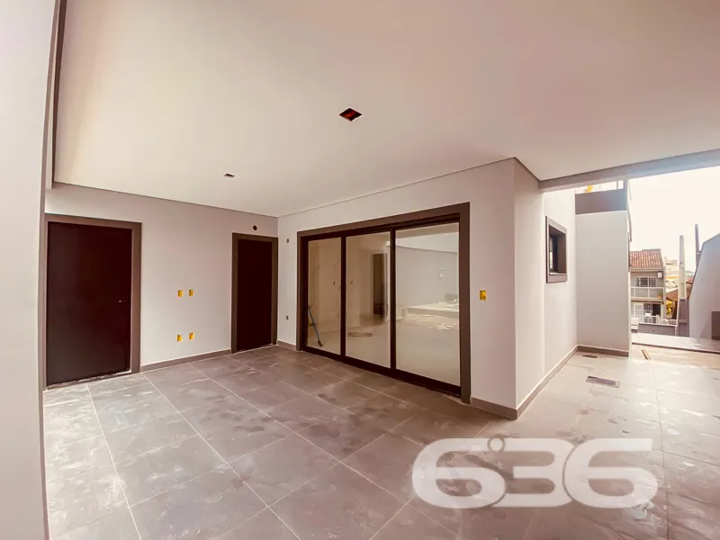 Casa à venda no bairro Costa e Silva, Joinville | 