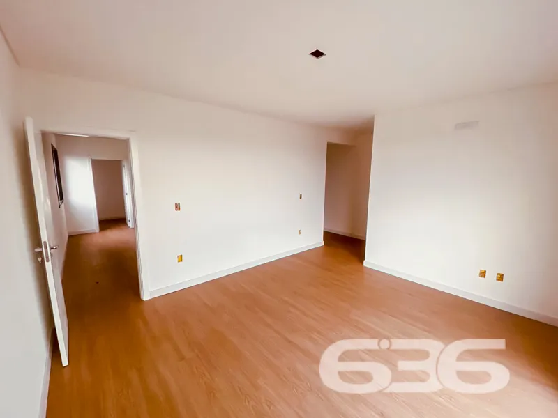 Casa à venda no bairro Costa e Silva, Joinville | 