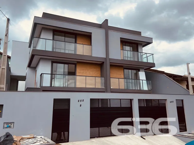 Casa à venda no bairro Costa e Silva, Joinville | 