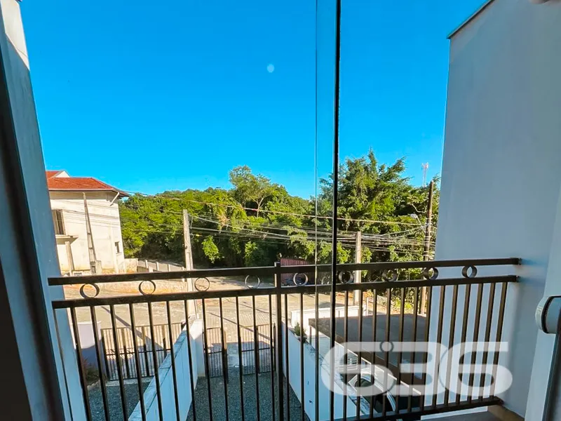 Sobrado à venda no bairro João Costa, Joinville | 