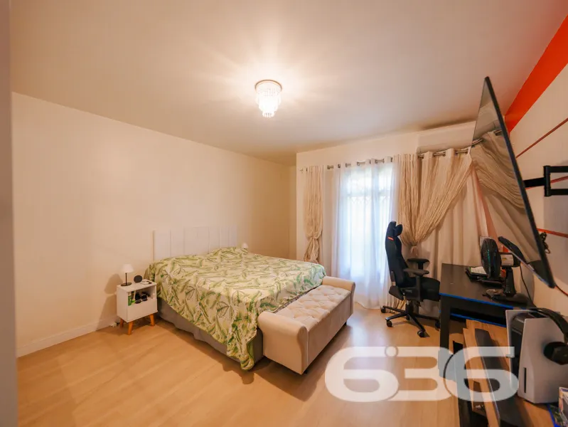 Casa à venda no bairro Bom Retiro, Joinville | 3 q