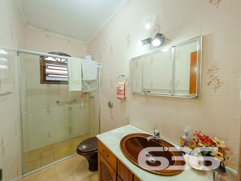 Casa à venda no bairro Bom Retiro, Joinville | 3 q