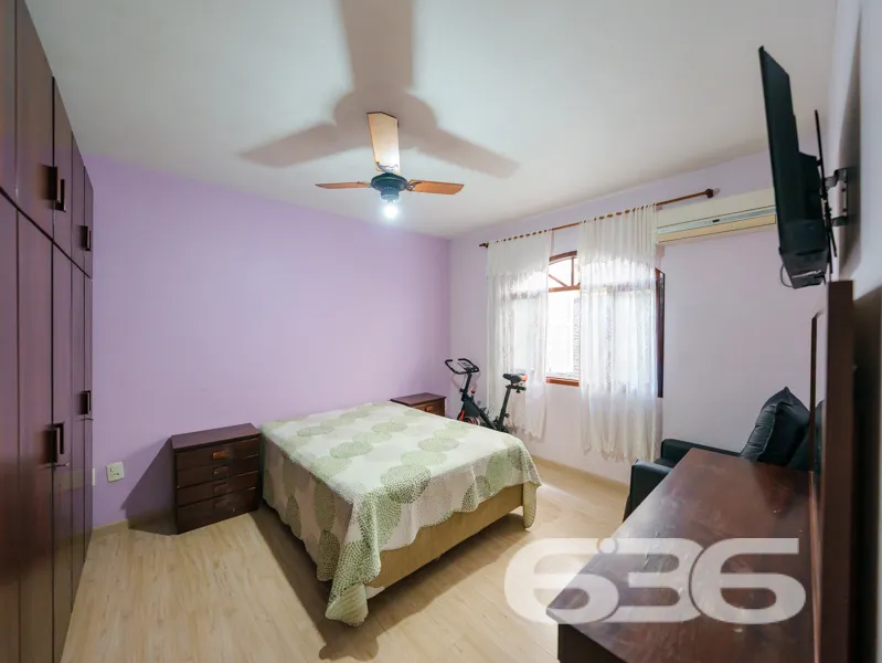 Casa à venda no bairro Bom Retiro, Joinville | 3 q