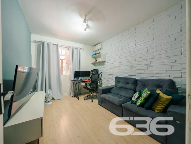 Casa à venda no bairro Bom Retiro, Joinville | 3 q