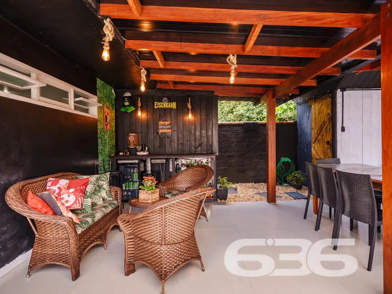 Casa à venda no bairro Bom Retiro, Joinville | 3 q