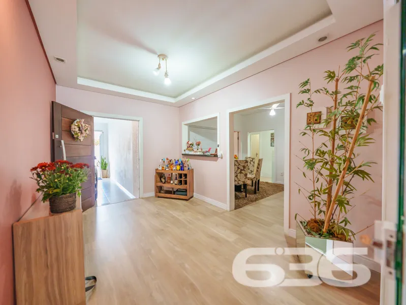 Casa à venda no bairro Bom Retiro, Joinville | 3 q