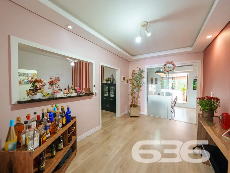 Casa à venda no bairro Bom Retiro, Joinville | 3 q