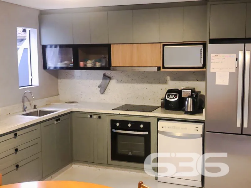 Sobrado à venda no bairro Floresta, Joinville | sa